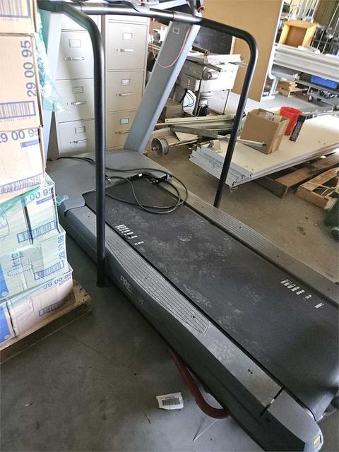 Precor C956i Treadmill