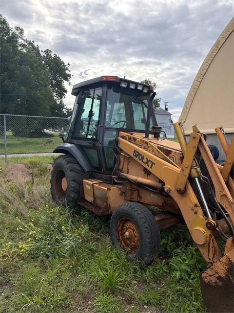 1990 Case 570LXT Front Loader
