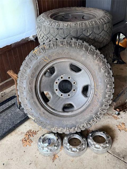 Ford F350 Tires and Rims