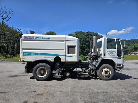 2003 Sterling SC 8000 Elgin Whirlwind MV Street Sweeper