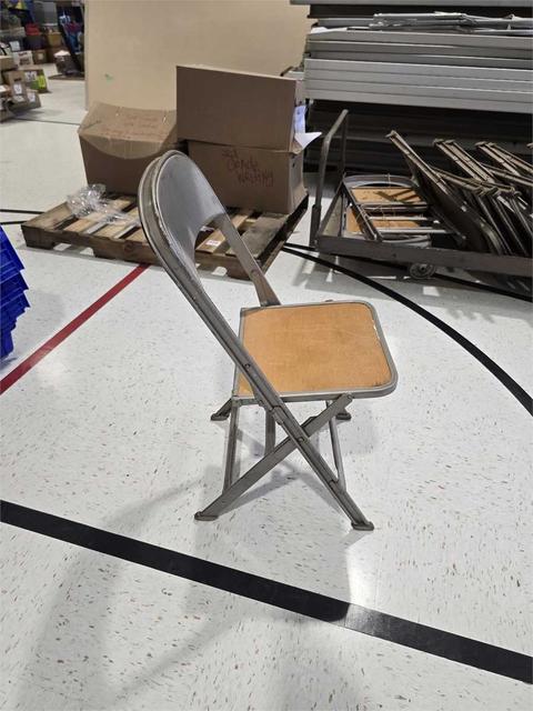 Metal frame folding chairs