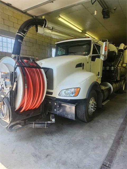 2015 Vac Truck