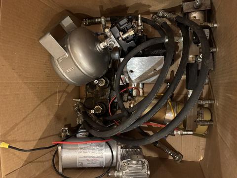Pneumatic and Hydraulic Lot - government surplus lot currently bid at $1 in Meadville, PA