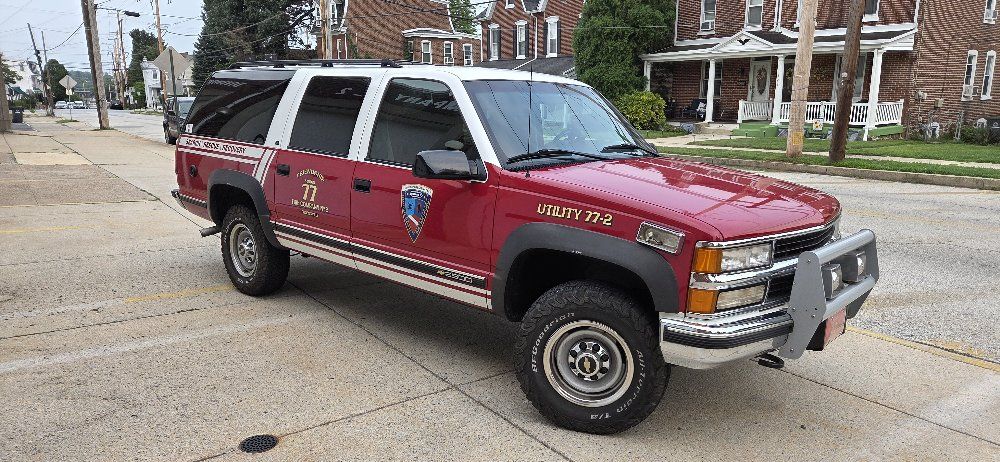 1996 Chevrolet Suburban K2500 - photo 1