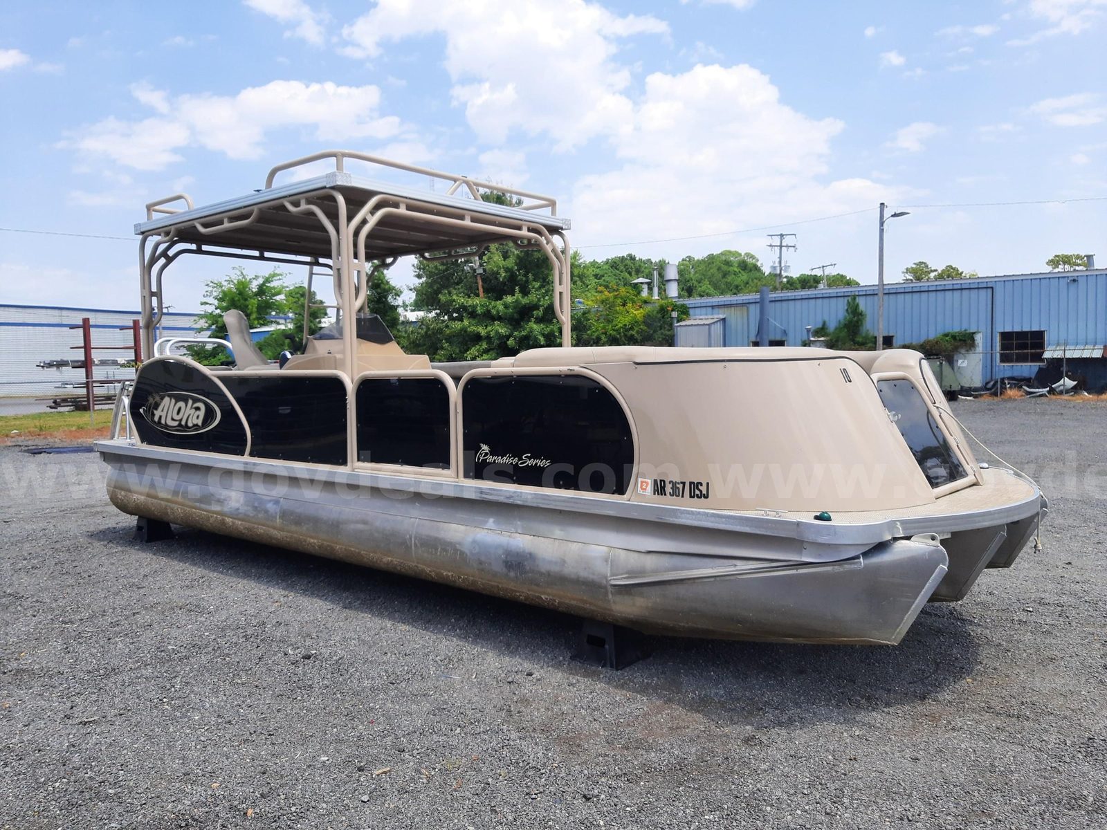 ALOHA PARADISE SERIES TRITOON, a US government surplus lot with no bids, in Little Rock, AR