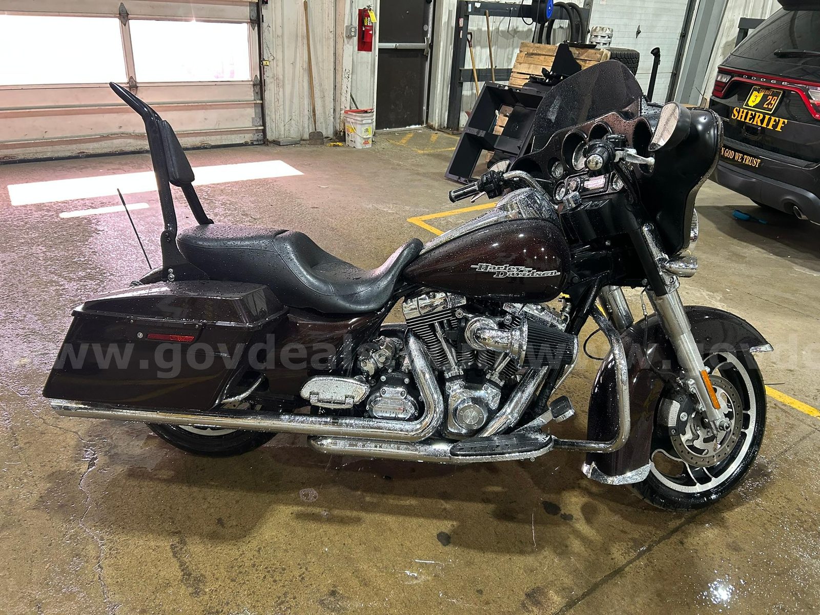2011 Harley-Davidson FLHX, a US government surplus lot with no bids, in Ashland, OH