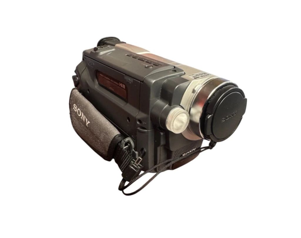 Sony Camcorder CCD-TRV608 — photo 1