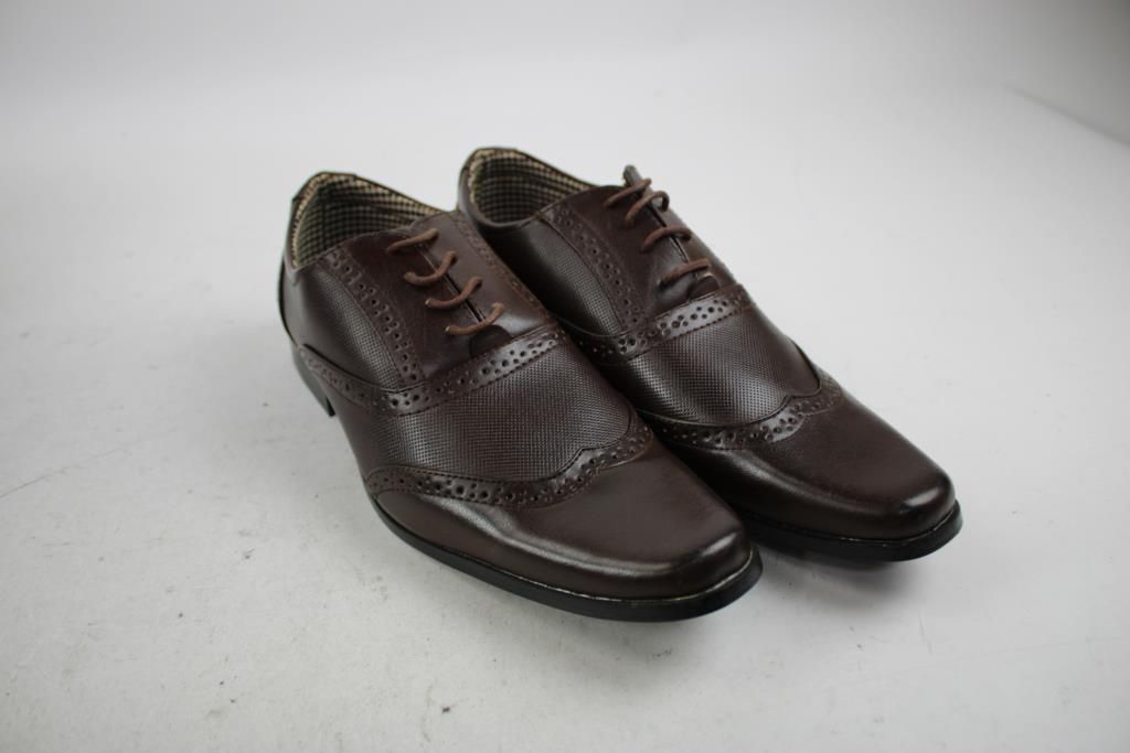 Charles Southwell , Brown Shoes Size 9 — photo 1