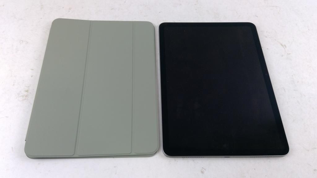 Apple IPad Air 11-inch M3, Activation Locked, Sold For Parts - photo 1