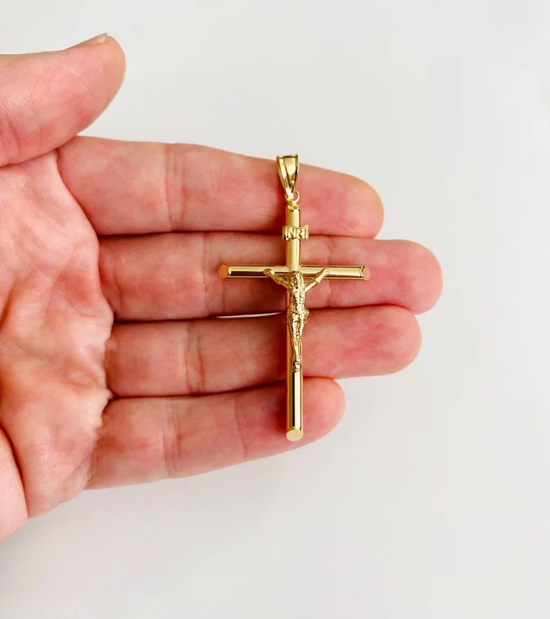 14K Yellow Gold Crucufix Pendant — photo 1