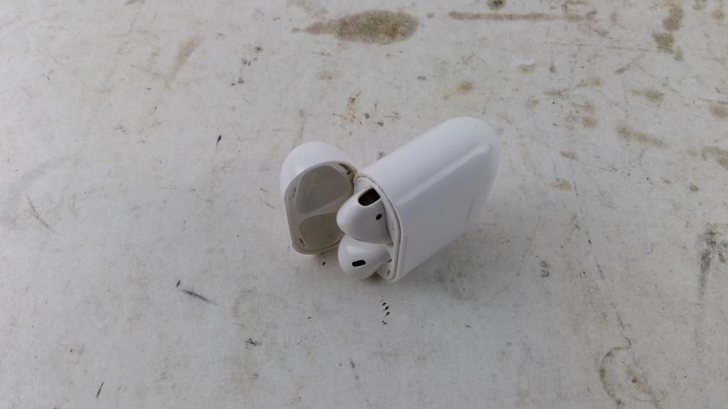 Apple Airpods Sold For Parts - photo 1