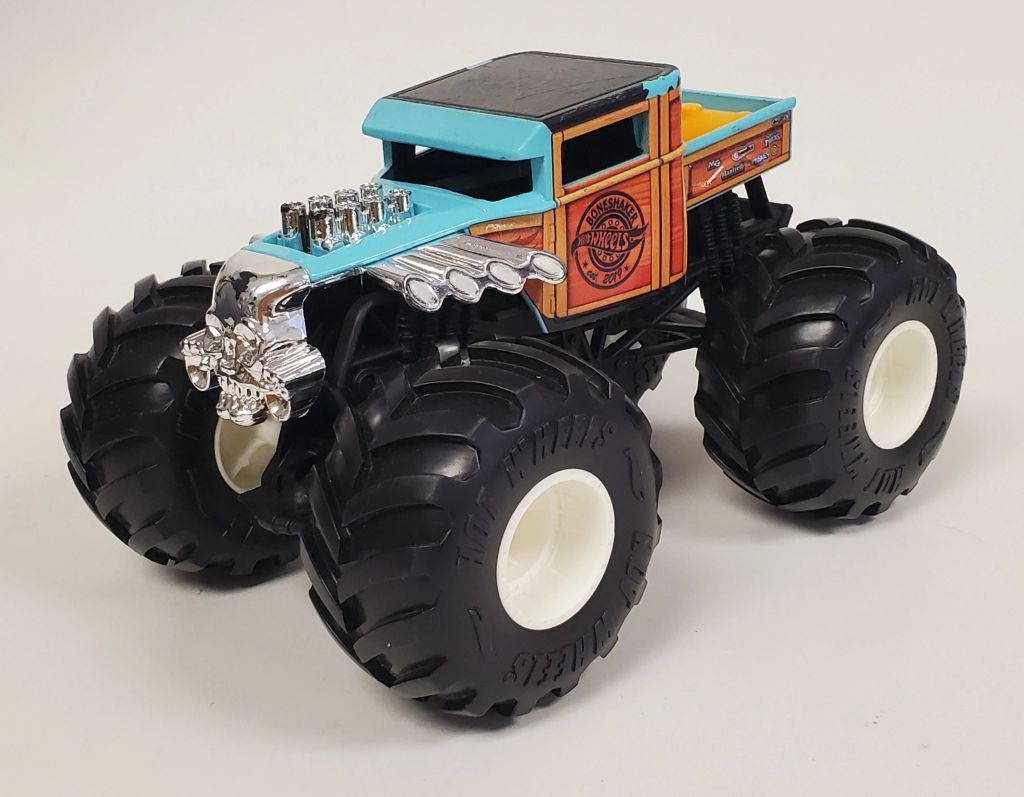 Hot Wheels Boneshaker Monster Truck – Large 1:24 Scale, 8" Long (VG) - photo 1