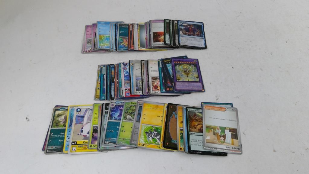 Pokemon Trading Cards And More 20+ Pieces — photo 1
