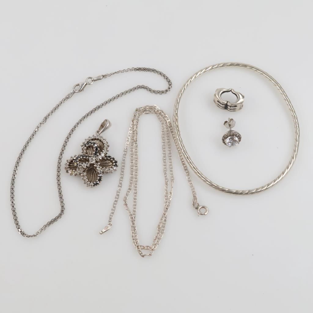 Sterling Silver Jewelry, 6 Pieces - photo 1
