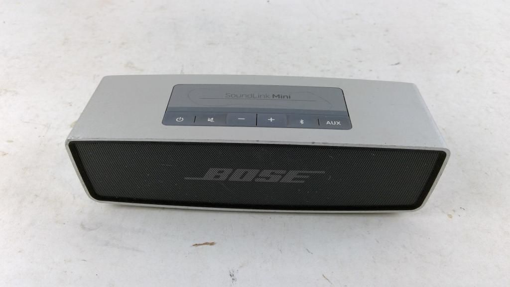 Bose Soundlink Mini Bluetooth Speaker - photo 1