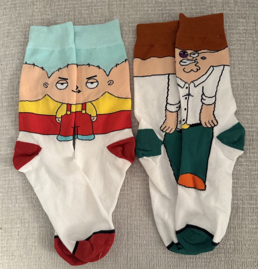 Family Guy Socks 9 - 13 - photo 1