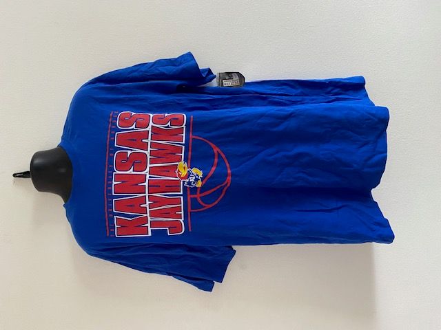 Kansas Jayhawks T Shirt Size XLarge — photo 1