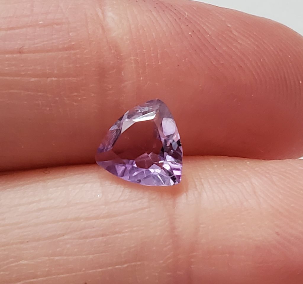 No Reserve VVS 7mm Natural Amethyst Trillion Cut Loose Gemstone - photo 1