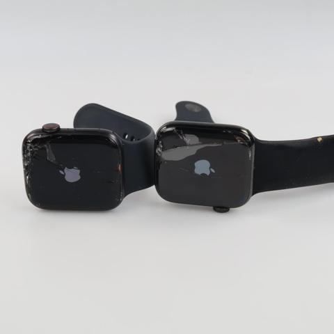 Apple Watch Series SE, 4 Sold For Parts, 2 Pieces