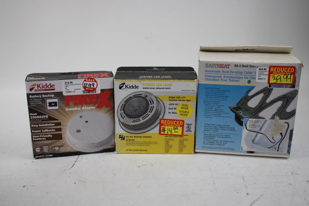 Smoke Alarm, FakeTV Burglar Deterrent, Thermostat, And More, 7 Pieces - photo 1