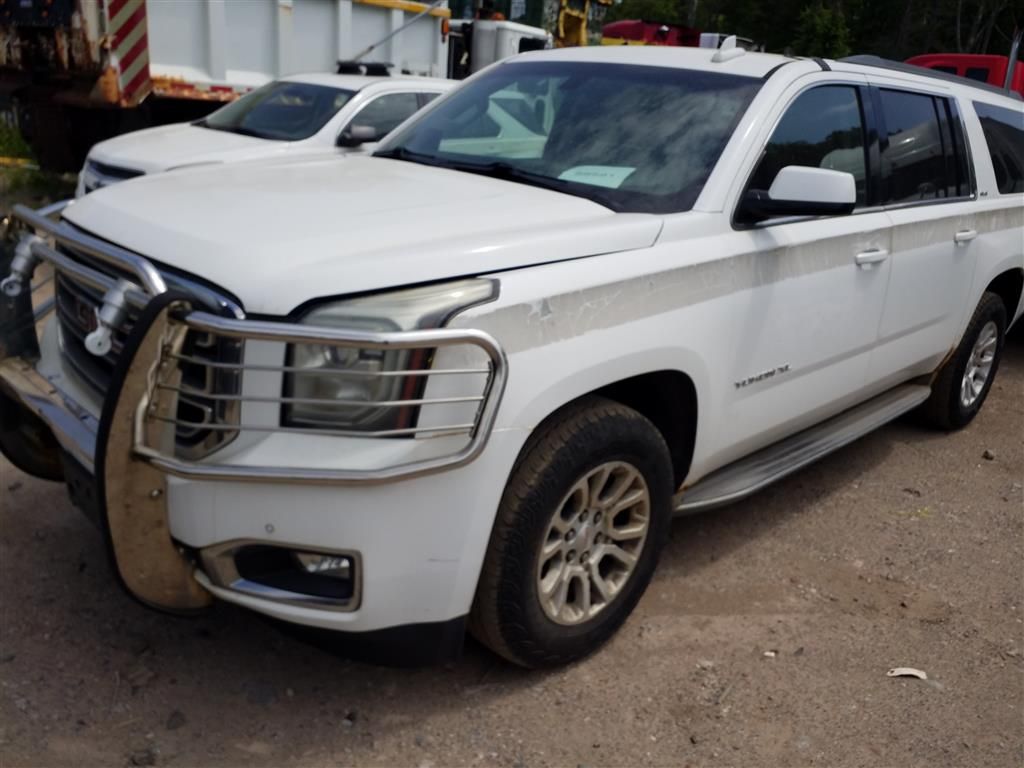 2015 GMC Yukon - photo 1