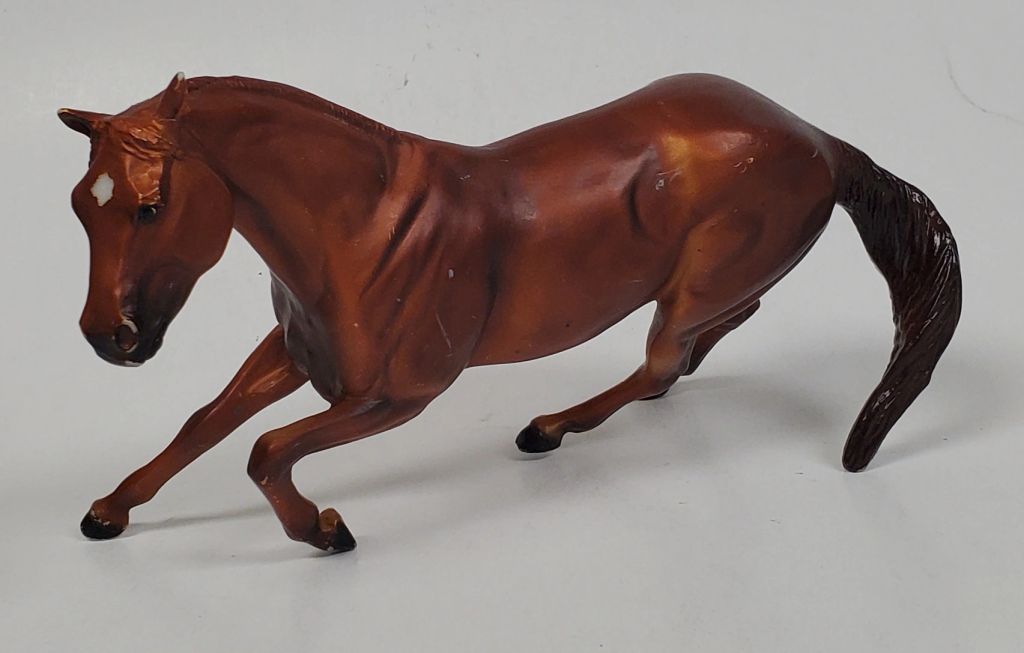 Vintage 2006 Classic Flicka Breyer Scamper Chestnut Brown Horse 1:12 - photo 1