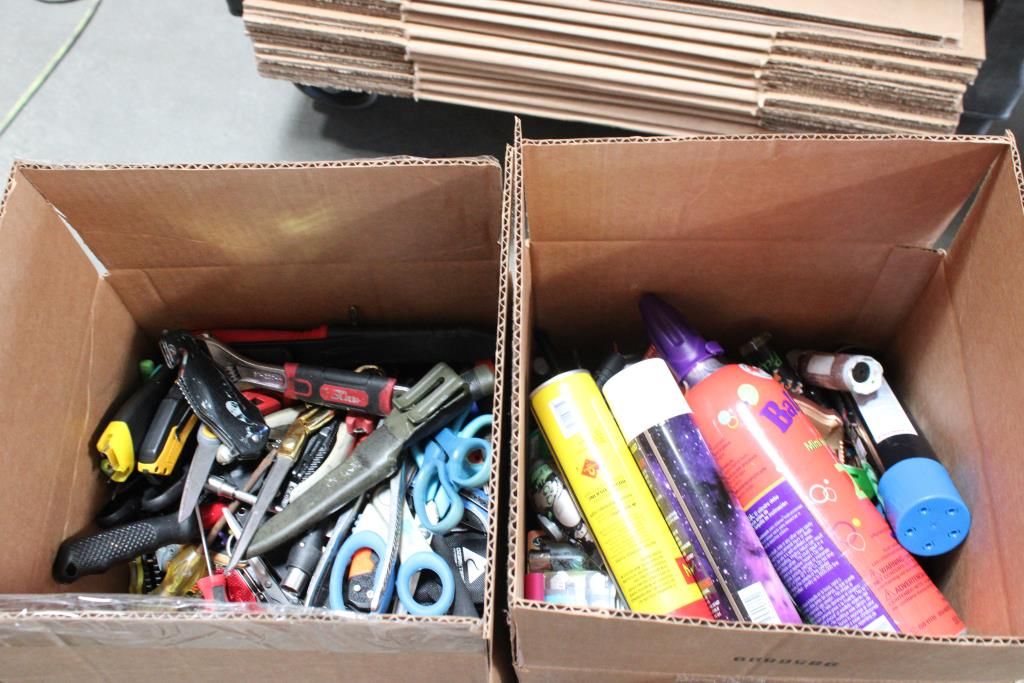 Tools, Knives, And Butane/lighter Lot - photo 1