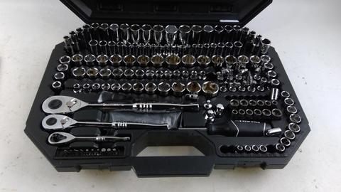 Husky 194 Piece Mechanics Tool Set