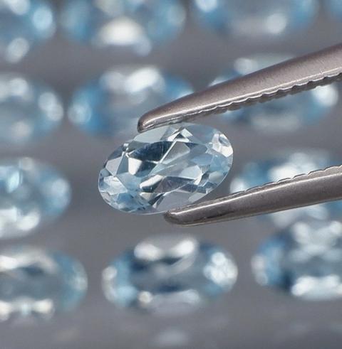 No Reserve VVS Natural Swiss Blue Topaz Pear Cut Loose Gemstone