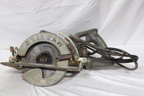 Skilsaw 7-1/4" Worm Drive Saw