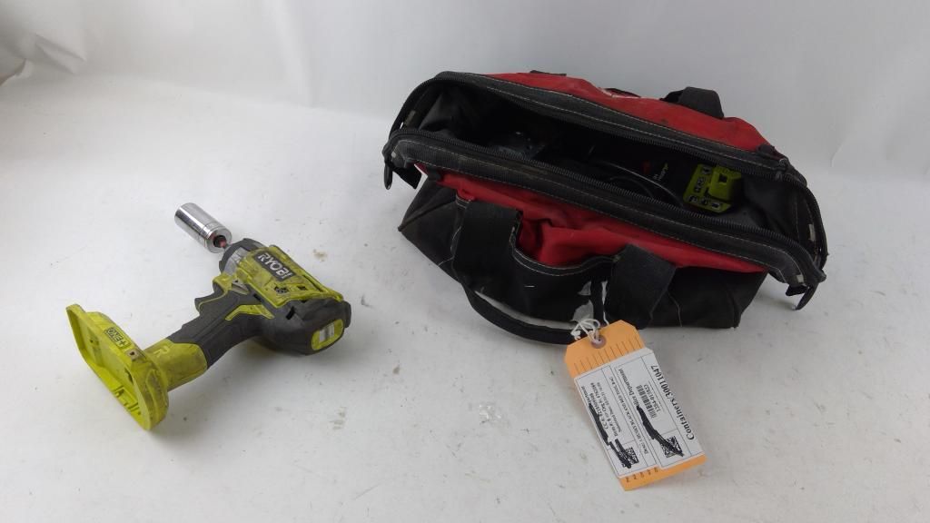 Husky Tool Bag And More 4 Pieces - photo 1