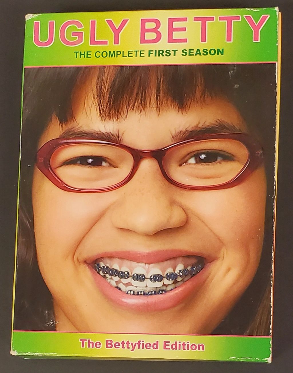 Ugly Betty: The Complete First Season – The Bettified Edition DVD Box Set VG - photo 1