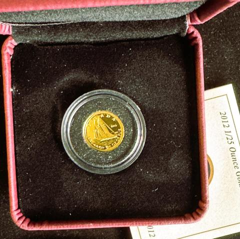 GOLD, 2012 1/25 OUNCE PURE GOLD, ROYAL CANADIAN MINT, GEM PROOF IN ORIG CAPSULE, CASE, COA