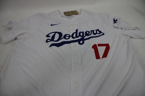 Nike Los Angeles Dodgers Shohei Ohtani #17 Jersey, White, XXL