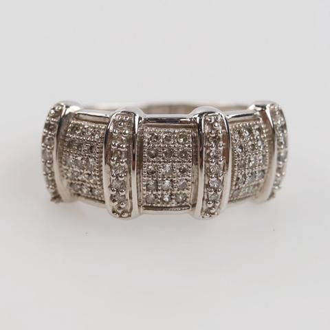10kt White Gold Diamond Ring