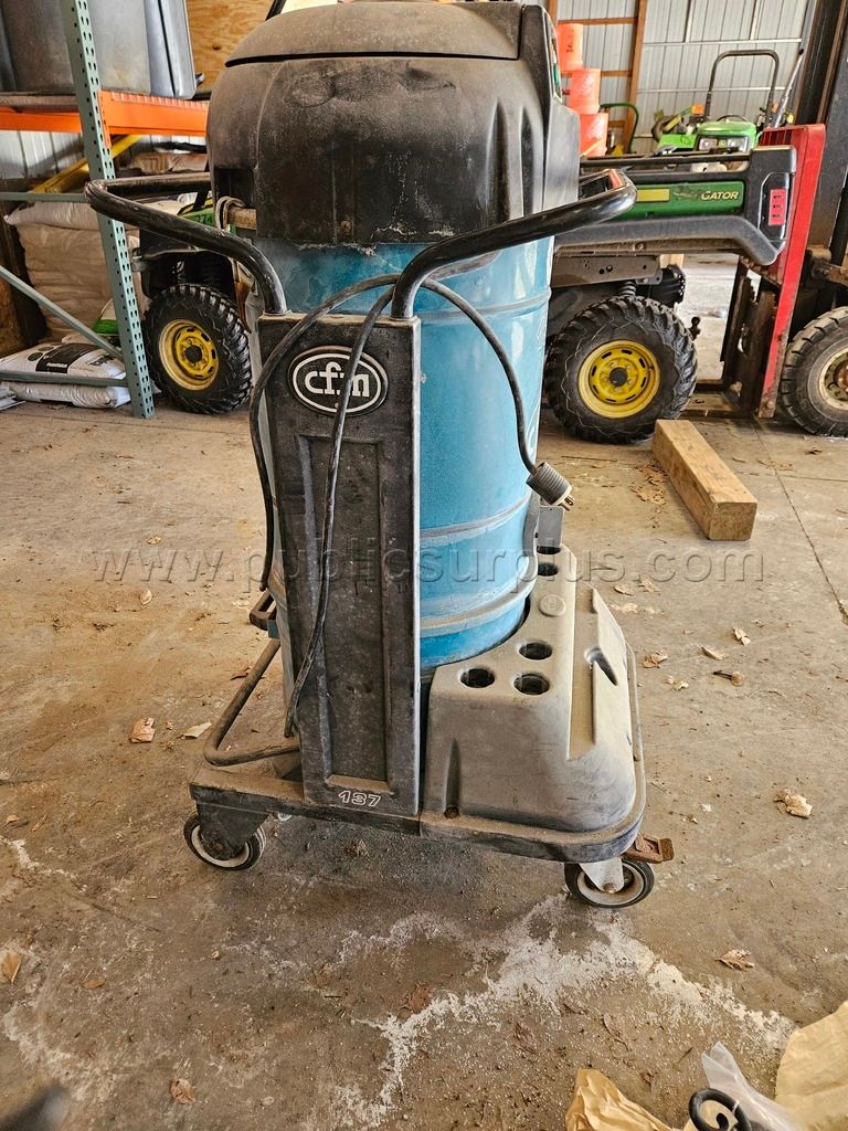 CFM Shop Vac - photo 1
