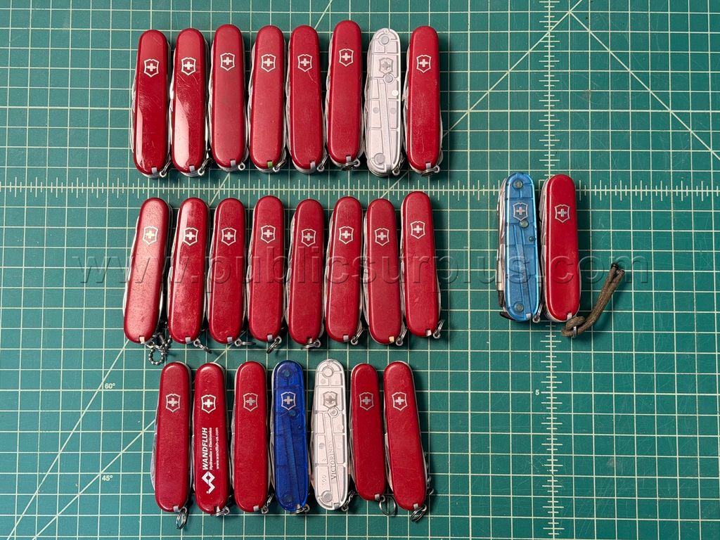 Swiss Army Knives - QTY 25 - Shipping $12.00 — photo 1