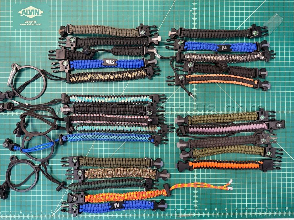 Paracord Survival Bracelets - QTY 25 - Shipping $20.00 — photo 1