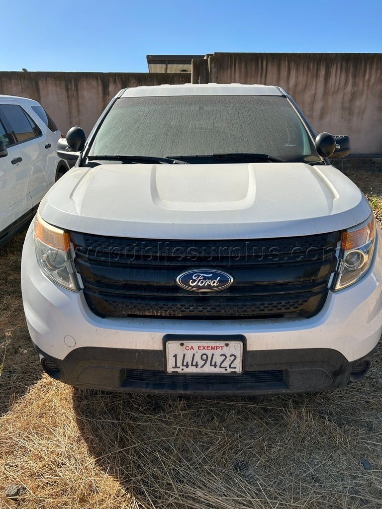 2015 FORD UTILITY — photo 1