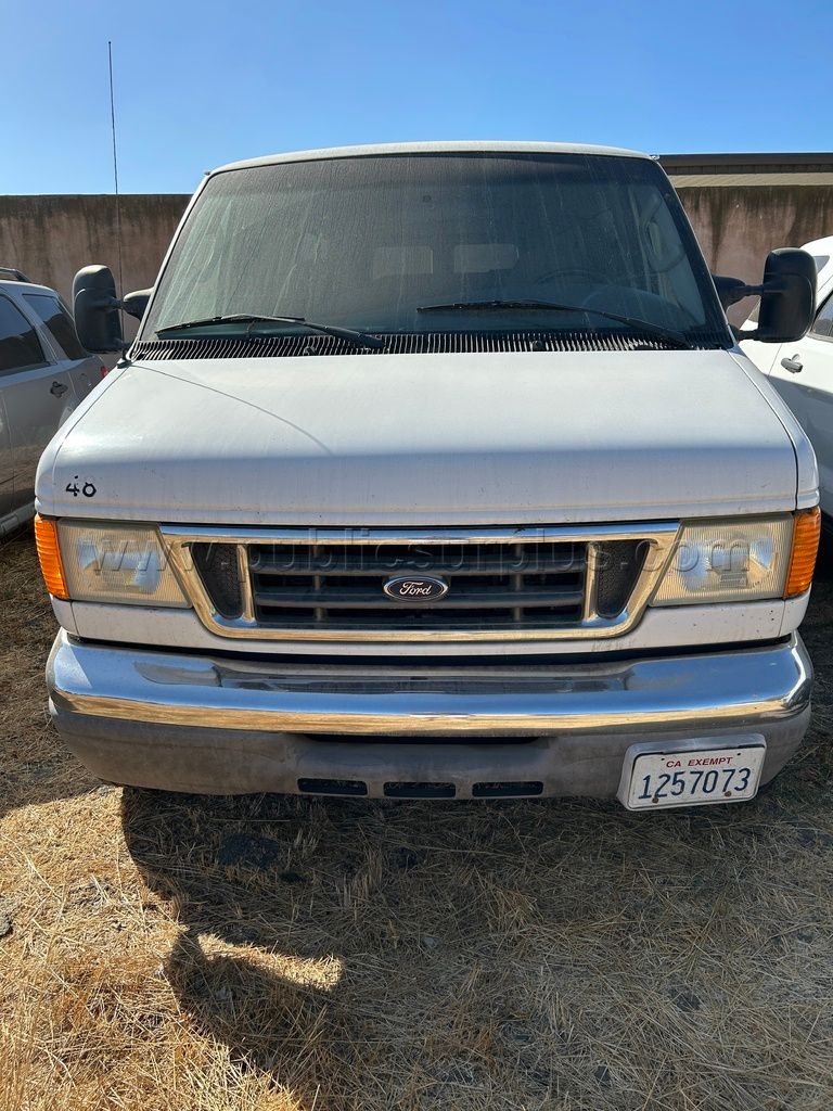 2007 FORD E-350 — photo 1