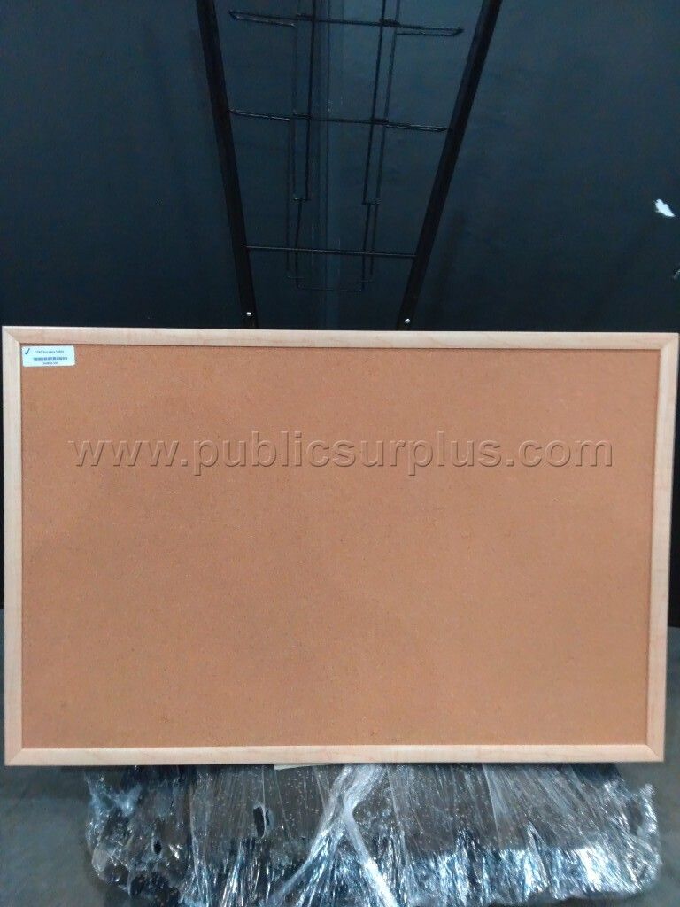 Cork board — photo 1