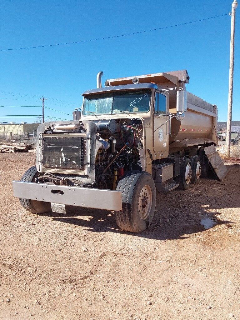 2003 Freightliner Dump truck — photo 1