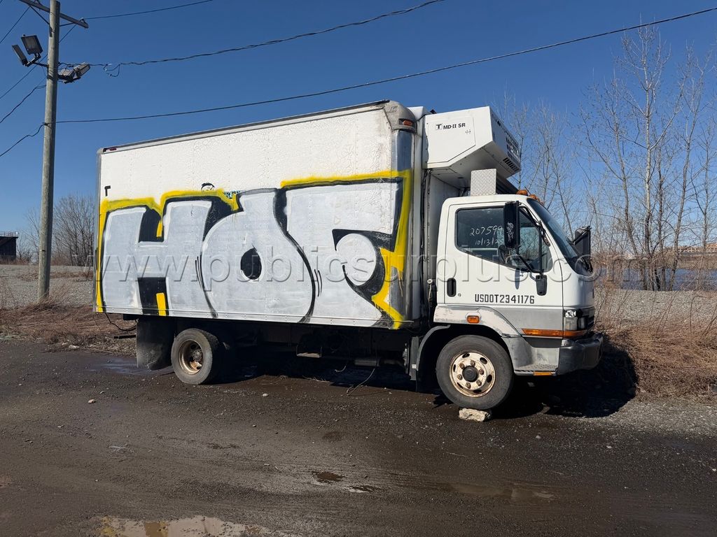 2002 MITSUBISHI FUSO FH211 — photo 1