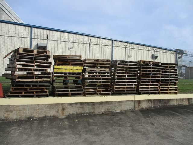 ASST PALLETS — photo 1