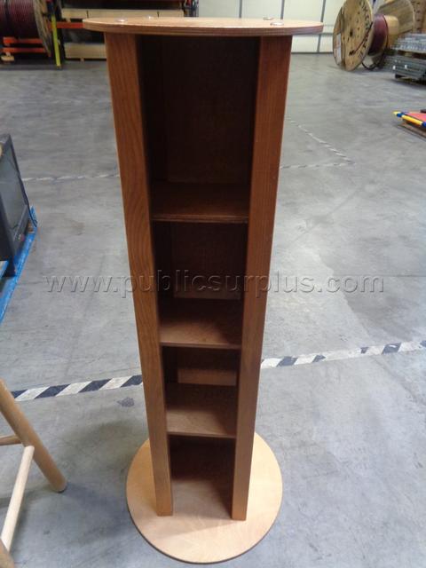 101/13292-Small table and shelf *No Shipping*