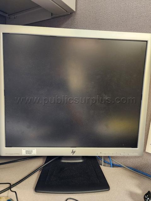 Monitors - HP LA1956x ~ Lot of 3
