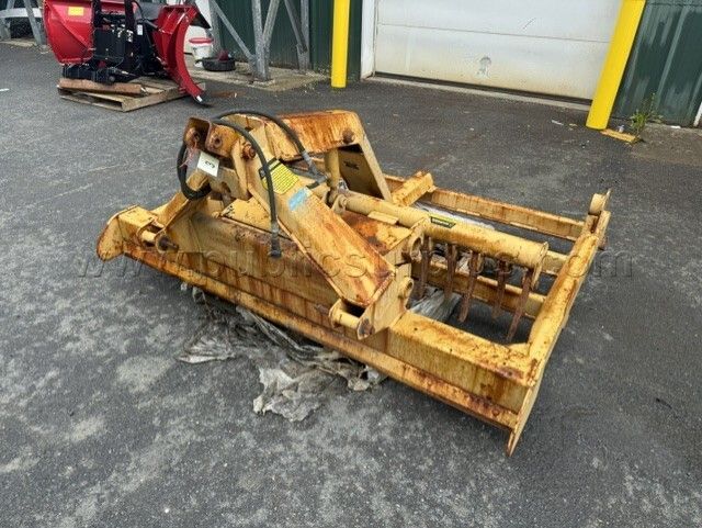 MetroTurf 526 hydraulic combo plane - photo 1
