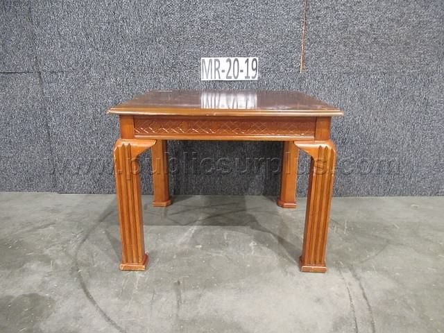 TABLE ~ MR-20-19 — photo 1