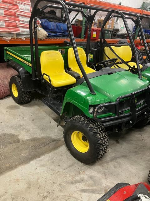 John Deere Gator