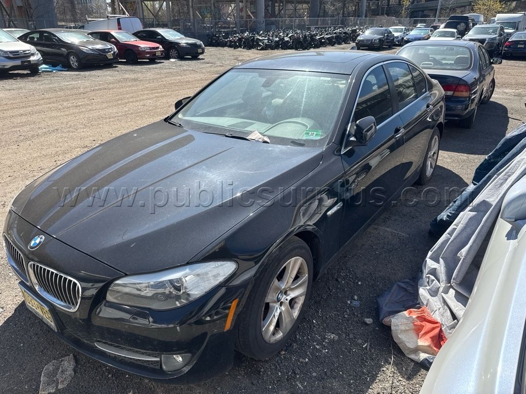 2013 BMW 5-Series — photo 1